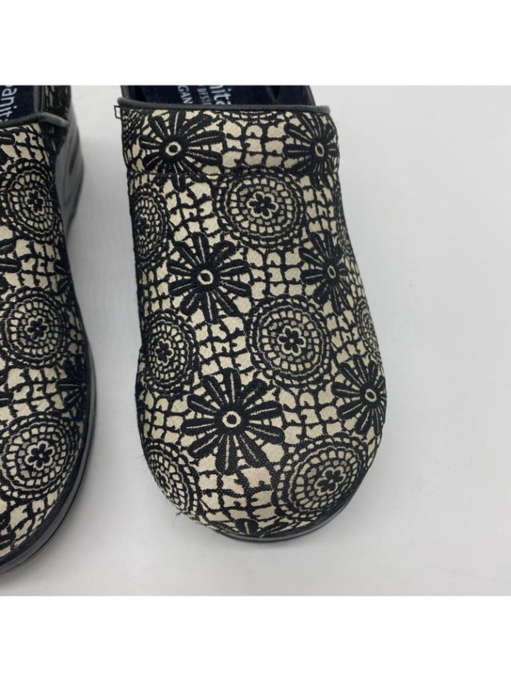 Sanita Velma Clogs 38 US 7 Professional Work Floral Lace Embroidered Slip On - Picture 6 of 15